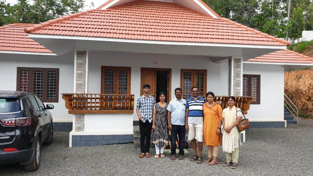 Friends Valley Home Stay Kattappana Ngoại thất bức ảnh